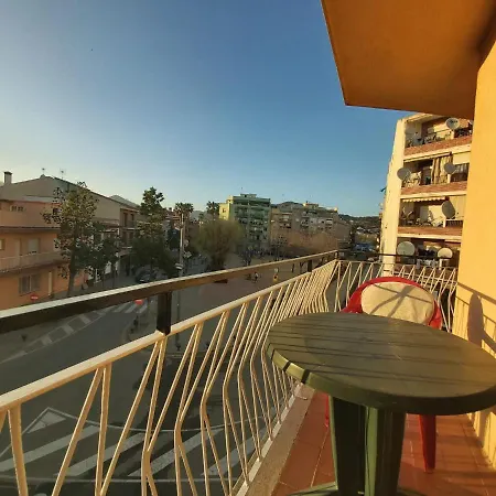 Diana Con Terraza Muy Cerca Del Mar アパート *